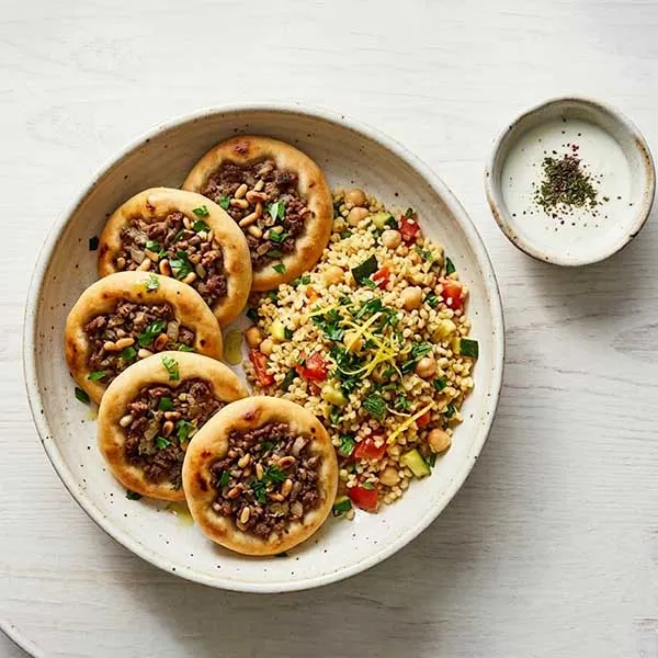 Beef sfiha with lemon bulgur